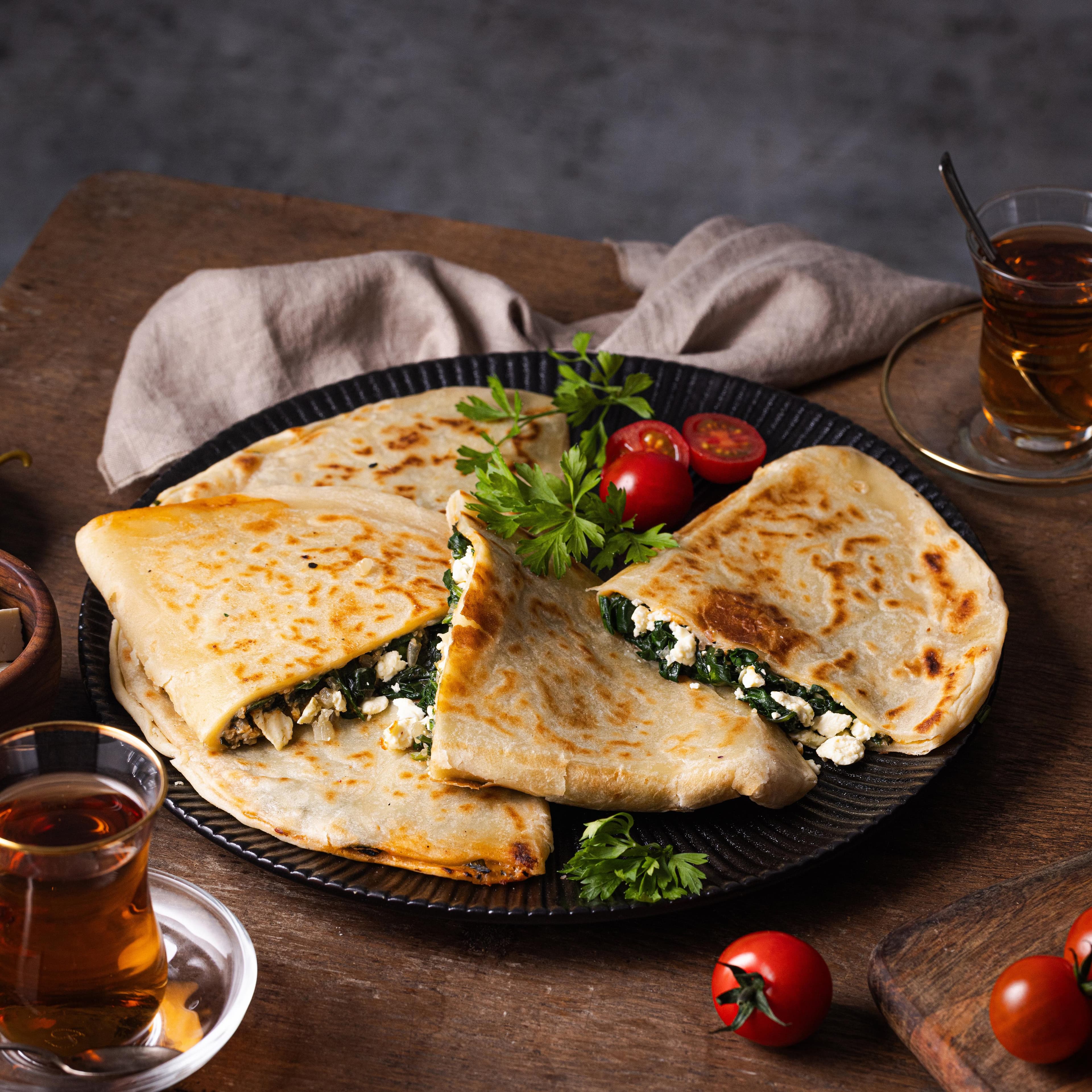 Peynirli Gözleme Tarifi: Ev Yapımı İncecik Hamurla Tavada